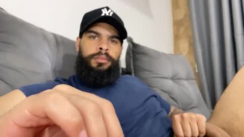 Snapshot of beardmax chatting on September 19, 6:59 am Min online show from September 19, 6:59 am