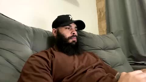 Snapshot of beardmax chatting on May 3, 6:08 am Min online show from May 3, 6:08 am