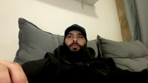 Snapshot of beardmax chatting on June 18, 8:58 am Min online show from June 18, 8:58 am