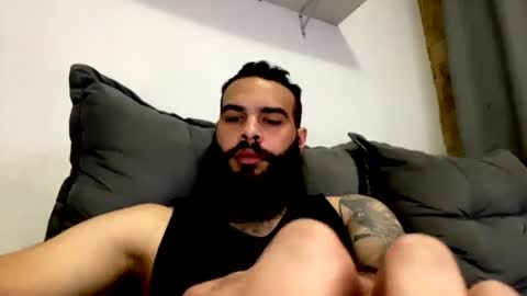 Snapshot of beardmax chatting on July 28, 7:39 pm Min online show from July 28, 7:39 pm