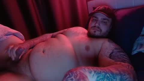 Snapshot of bearway30 chatting on February 28, 5:15 am Bearway31 online show from February 28, 5:15 am