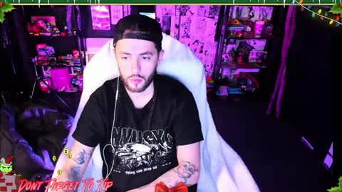 Snapshot of beastbxy chatting on December 21, 11:01 am beast bxy online show from December 21, 11:01 am