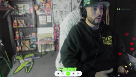 Snapshot of beastbxy chatting on January 27, 5:03 am beast bxy online show from January 27, 5:03 am