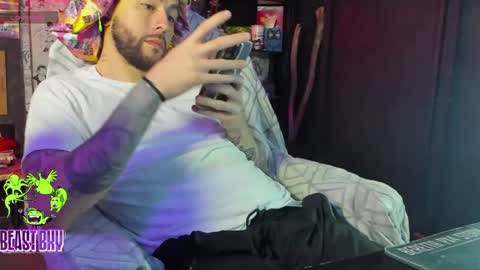 Snapshot of beastbxy chatting on March 10, 7:53 am beast bxy online show from March 10, 7:53 am