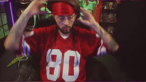 beast bxy online show from November 10, 1:04 am