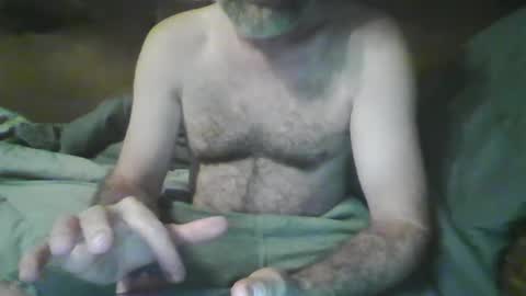 beastiejam2000 online show from December 19, 3:40 am