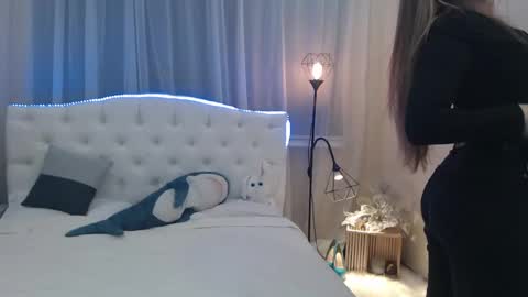 beataangel online show from February 1, 7:15 am