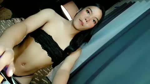 beatrice_luna online show from April 22, 9:44 am