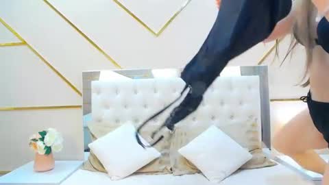 Snapshot of beatriceaddams chatting on July 11, 9:27 pm BeatriceAddams online show from July 11, 9:27 pm