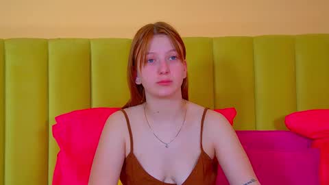 Snapshot of beatricebinoche chatting on November 22, 6:51 pm Beatrice online show from November 22, 6:51 pm