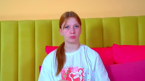 Snapshot of beatricebinoche chatting on November 29, 6:44 pm Beatrice online show from November 29, 6:44 pm