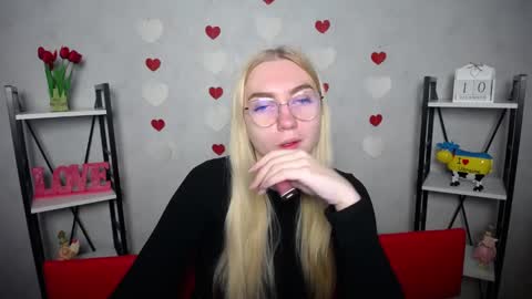 Snapshot of beatriceflyy chatting on December 11, 6:14 am BeatriceFlyy online show from December 11, 6:14 am