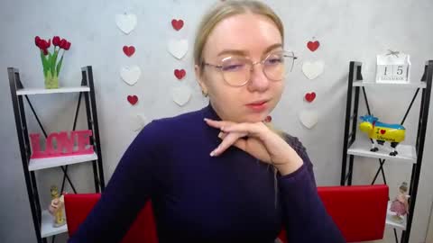 Snapshot of beatriceflyy chatting on December 15, 7:35 am BeatriceFlyy online show from December 15, 7:35 am