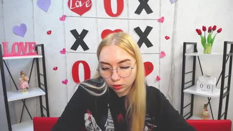 Snapshot of beatriceflyy chatting on March 6, 11:14 am BeatriceFlyy online show from March 6, 11:14 am