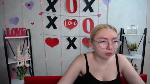 Snapshot of beatriceflyy chatting on September 12, 12:05 pm BeatriceFlyy online show from September 12, 12:05 pm