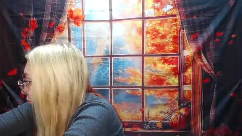 Snapshot of beatriceflyy chatting on November 11, 12:49 pm BeatriceFlyy online show from November 11, 12:49 pm