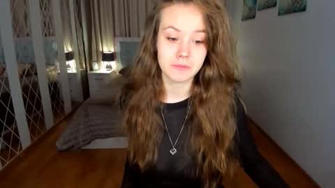 BeatriceWild online show from April 10, 11:04 am