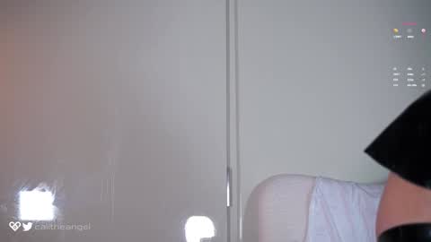 Snapshot of beatrix_rich chatting on December 7, 8:38 pm beatrix_rich online show from December 7, 8:38 pm