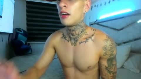 Snapshot of beatseduction chatting on March 21, 8:19 am beatseduction online show from March 21, 8:19 am