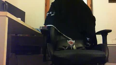 Snapshot of beaugosse39 chatting on November 16, 2:39 am beaugosse39 online show from November 16, 2:39 am