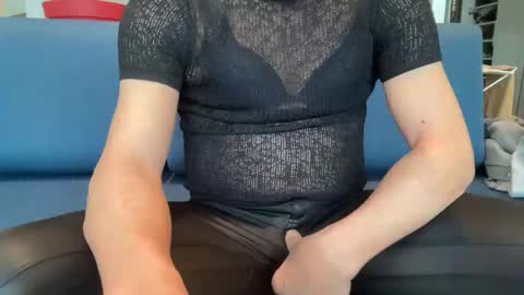 Snapshot of beaumec111 chatting on February 9, 9:02 am beaumec111 online show from February 9, 9:02 am