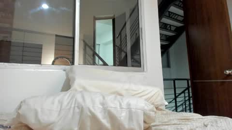 Katalina online show from April 1, 7:42 am