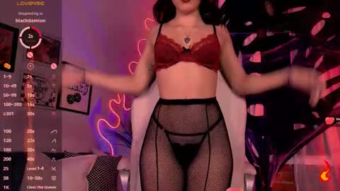 Chleo online show from October 25, 1:24 am