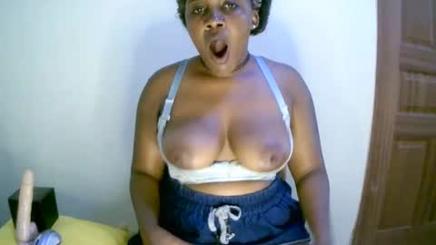 beautifulpeach2 online show from January 22, 7:25 am