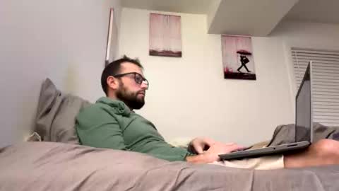 Snapshot of beautifulpeople23 chatting on December 16, 6:51 am beautifulpeople23 online show from December 16, 6:51 am