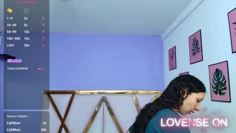 Snapshot of beautifulskinny18 chatting on December 27, 7:57 pm Shalom online show from December 27, 7:57 pm