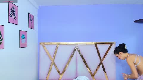 Snapshot of beautifulskinny18 chatting on January 13, 7:53 pm Shalom online show from January 13, 7:53 pm