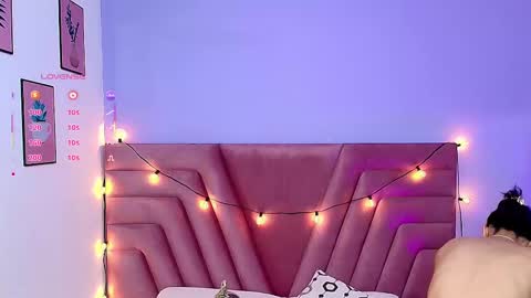 Snapshot of beautifulskinny18 chatting on February 10, 8:21 pm Shalom online show from February 10, 8:21 pm