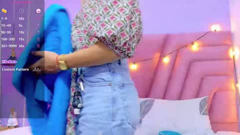 Snapshot of beautifulskinny18 chatting on September 11, 7:58 pm Shalom online show from September 11, 7:58 pm