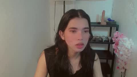 Snapshot of beautifultrixie chatting on June 3, 7:55 am TRIXIE online show from June 3, 7:55 am