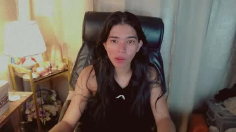 Snapshot of beautifultrixie chatting on July 18, 8:12 pm TRIXIE online show from July 18, 8:12 pm