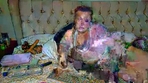 Snapshot of beauty4agent chatting on December 3, 10:28 am beauty4agent online show from December 3, 10:28 am