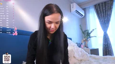 Snapshot of beauty_fuel chatting on October 13, 6:02 am Polly  online show from October 13, 6:02 am