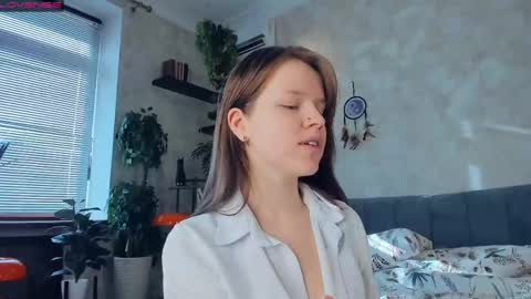 Nicole online show from March 8, 12:52 pm