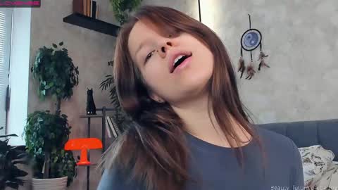 Nicole online show from March 9, 1:26 pm