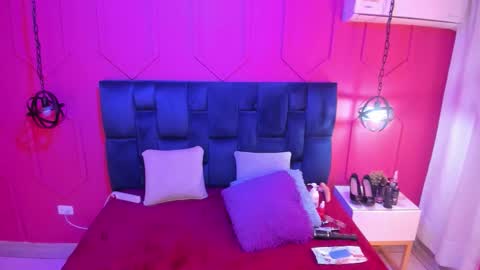 Chantall online show from November 11, 11:21 am