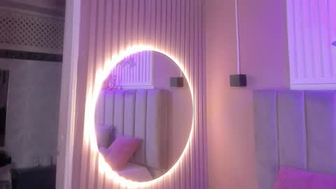 Chantall online show from February 19, 3:02 am