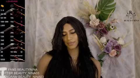 Snapshot of beauty_nina chatting on September 25, 1:37 pm beauty_nina online show from September 25, 1:37 pm