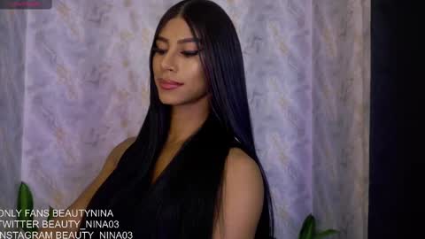 Snapshot of beauty_nina chatting on October 8, 12:58 pm beauty_nina online show from October 8, 12:58 pm
