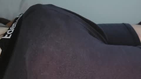 Snapshot of beautyinyoursmile chatting on December 8, 3:24 pm love2seeudear online show from December 8, 3:24 pm