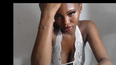 beautyslut1 online show from April 17, 8:34 pm