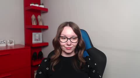 Zoe online show from February 19, 12:00 pm