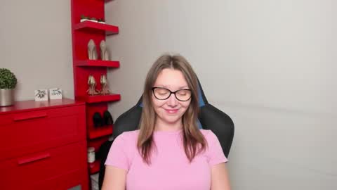 Zoe online show from September 9, 5:29 am