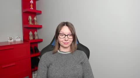 Zoe online show from February 13, 8:10 am