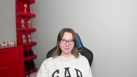 Zoe online show from April 23, 5:41 am