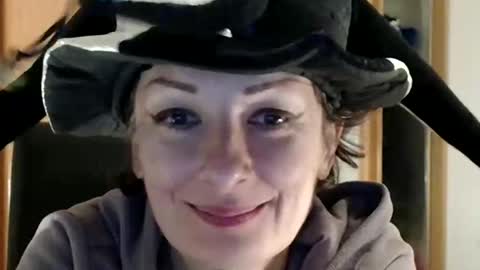 Snapshot of bebacksooon chatting on November 1, 8:11 pm Raluca online show from November 1, 8:11 pm